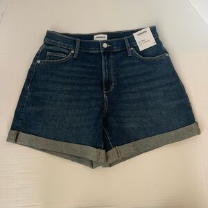 Women’s NWOT SONOMA Mid Rise Curvy Shorts 8
